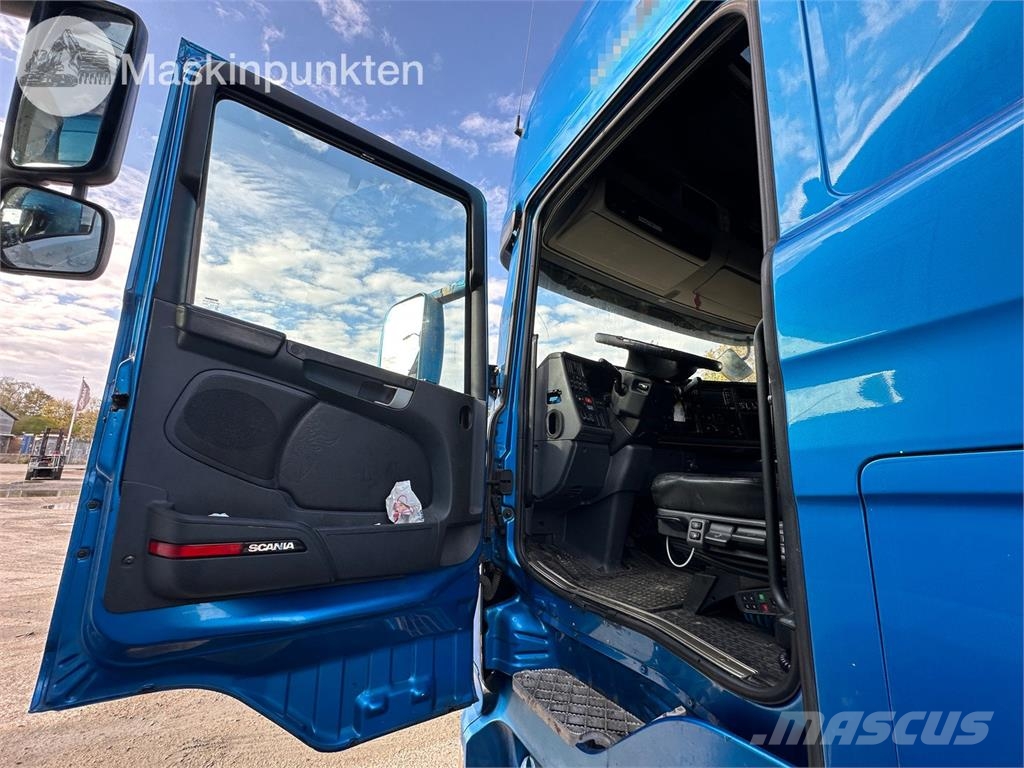 Scania R490LA6X2/4MNB 牵引车