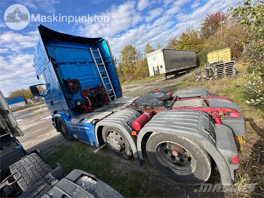 Scania R490LA6X2/4MNB 牵引车