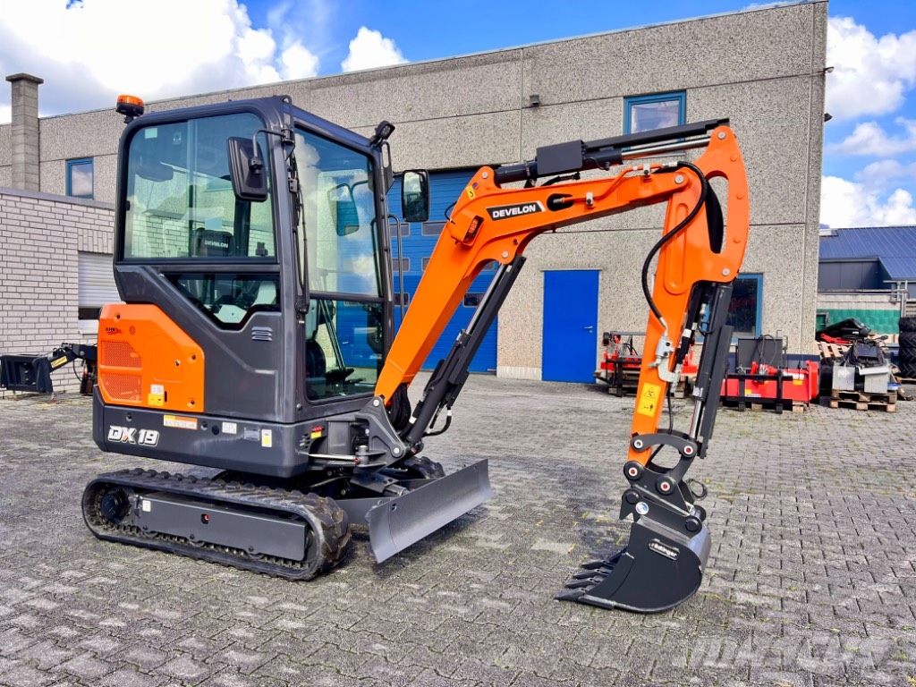 Develon DX19 Mieten Vermieten 79,- Mini bagri <7t