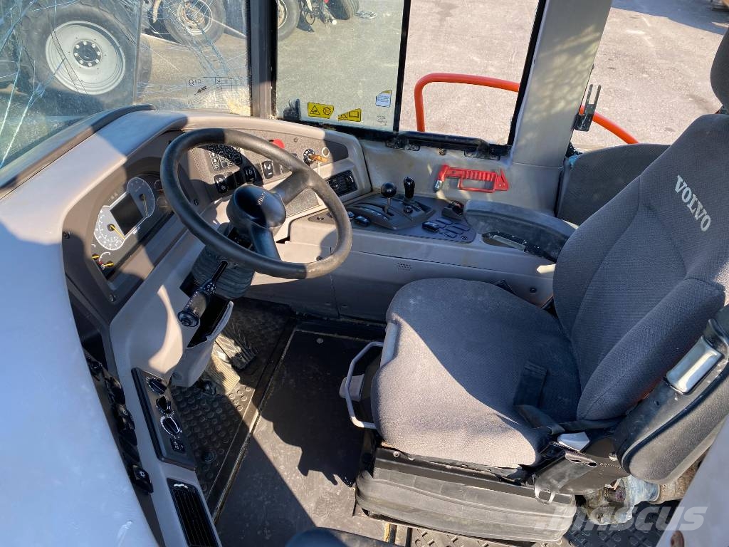 Volvo A30G -1er Main / Certificat CE endommagé Wozidła przegubowe