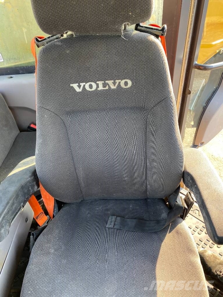 Volvo A30G -1er Main / Certificat CE endommagé Wozidła przegubowe