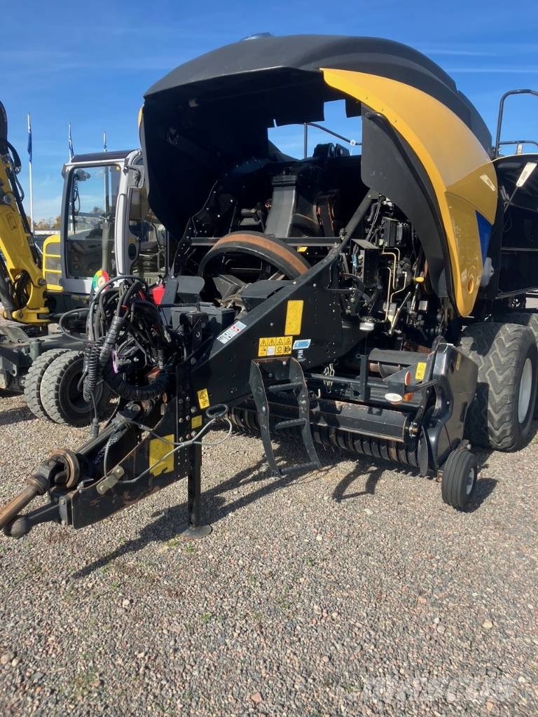 New Holland BigBaler 1270 Cropcutter Pressere til firkantede baller