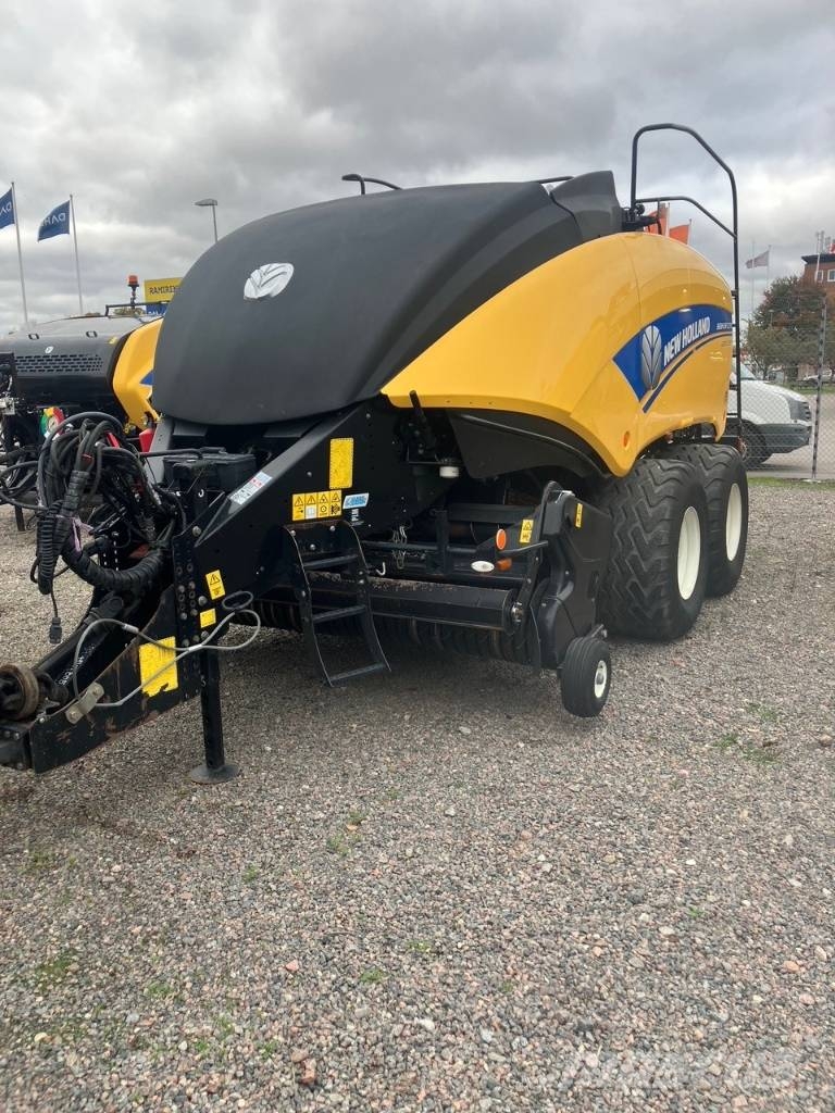 New Holland BigBaler 1270 Cropcutter Pressere til firkantede baller