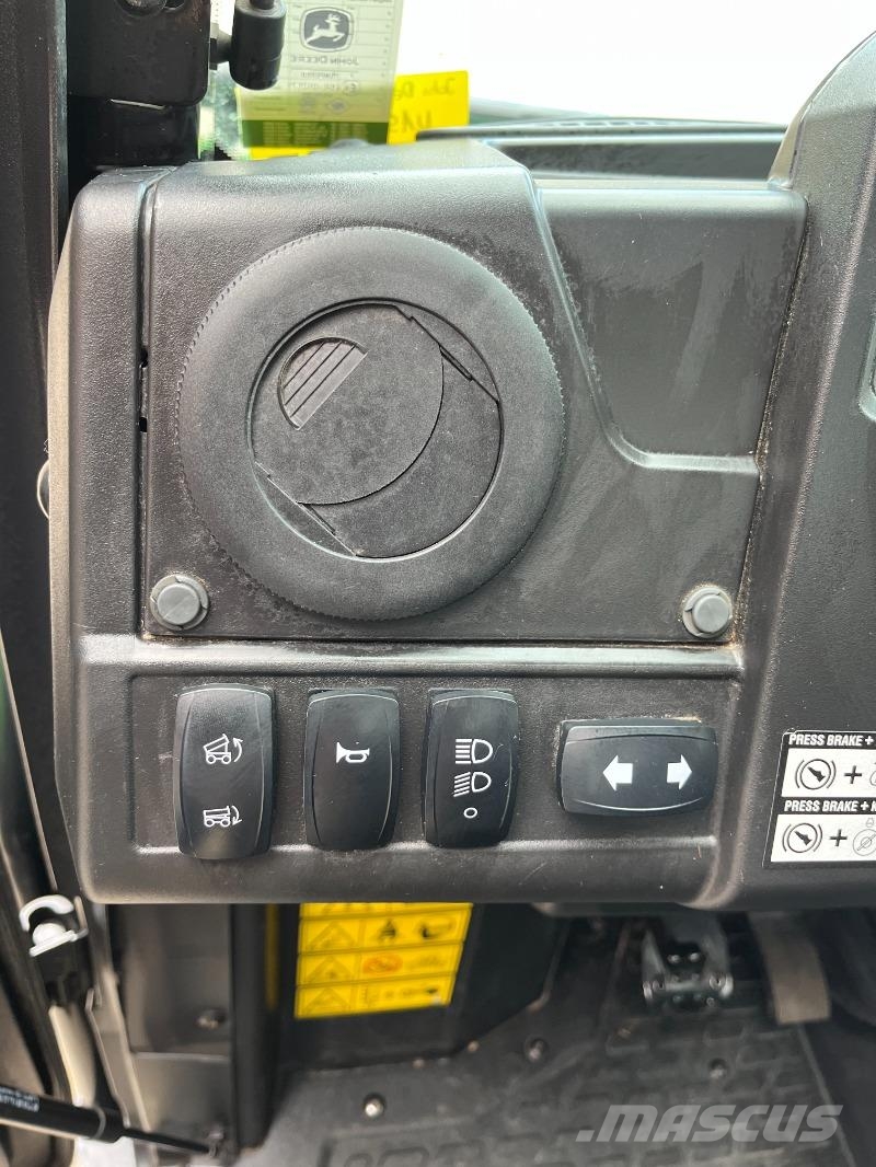 John Deere Gator XUV865M *Diesel* Visureigiai