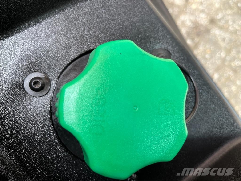 John Deere Gator XUV865M *Diesel* Visureigiai