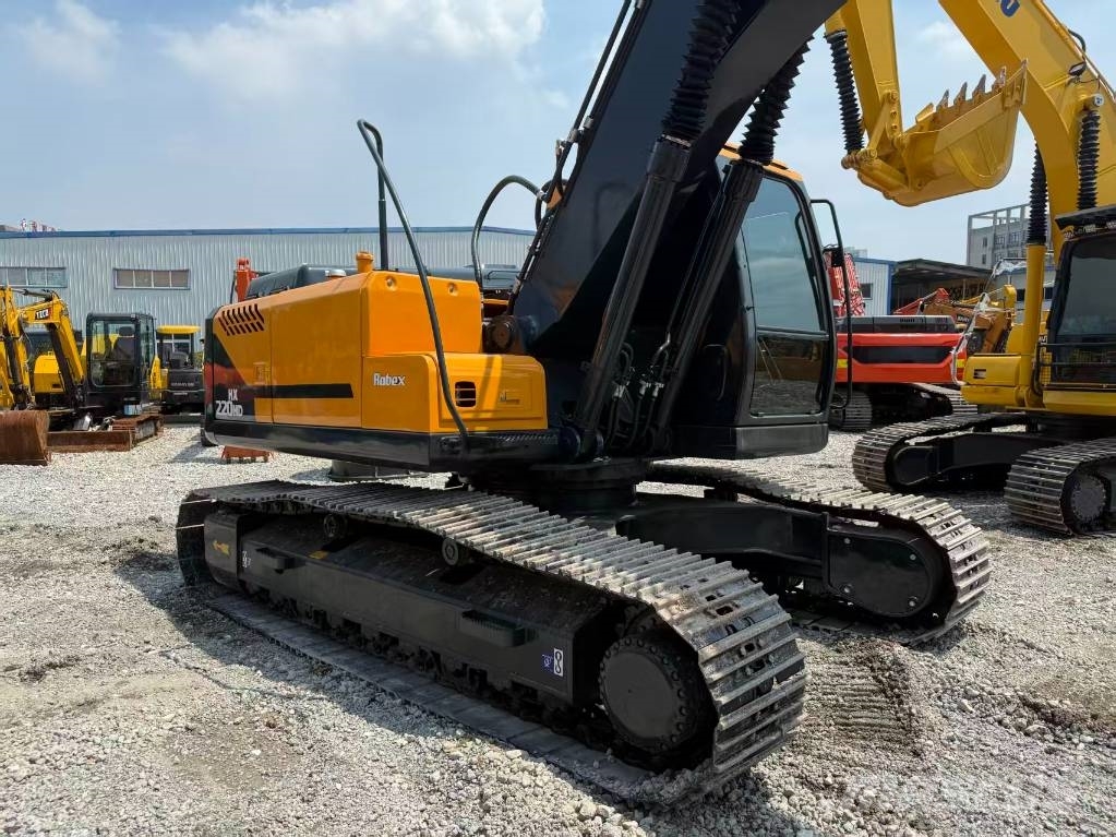Hyundai 220HD Crawler excavators