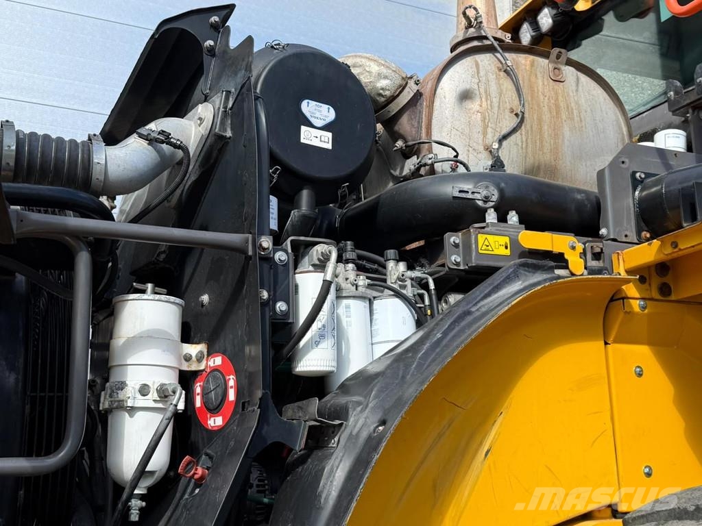 Volvo L180H لوادر بعجل