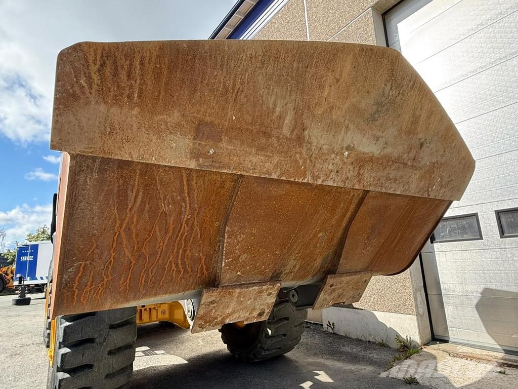 Volvo L180H لوادر بعجل