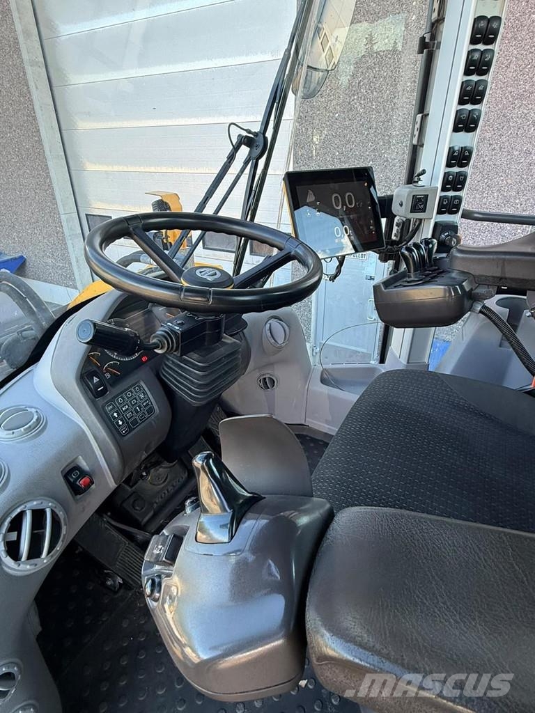 Volvo L180H لوادر بعجل