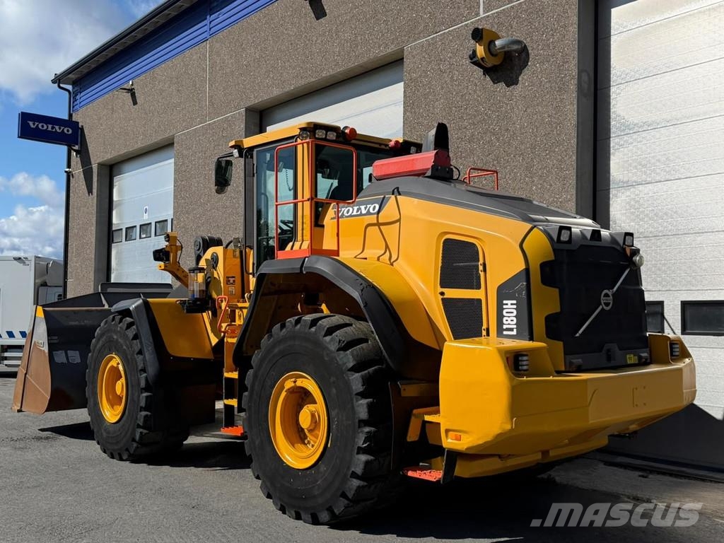 Volvo L180H لوادر بعجل