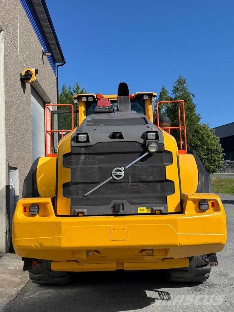 Volvo L180H لوادر بعجل