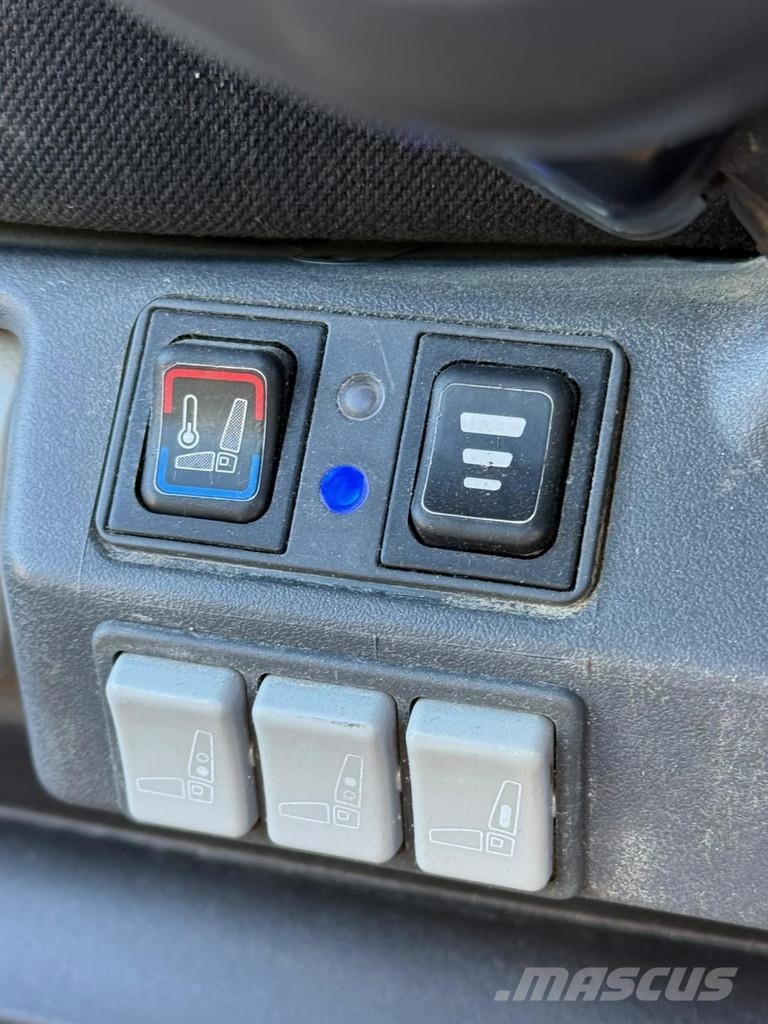 Volvo L180H لوادر بعجل