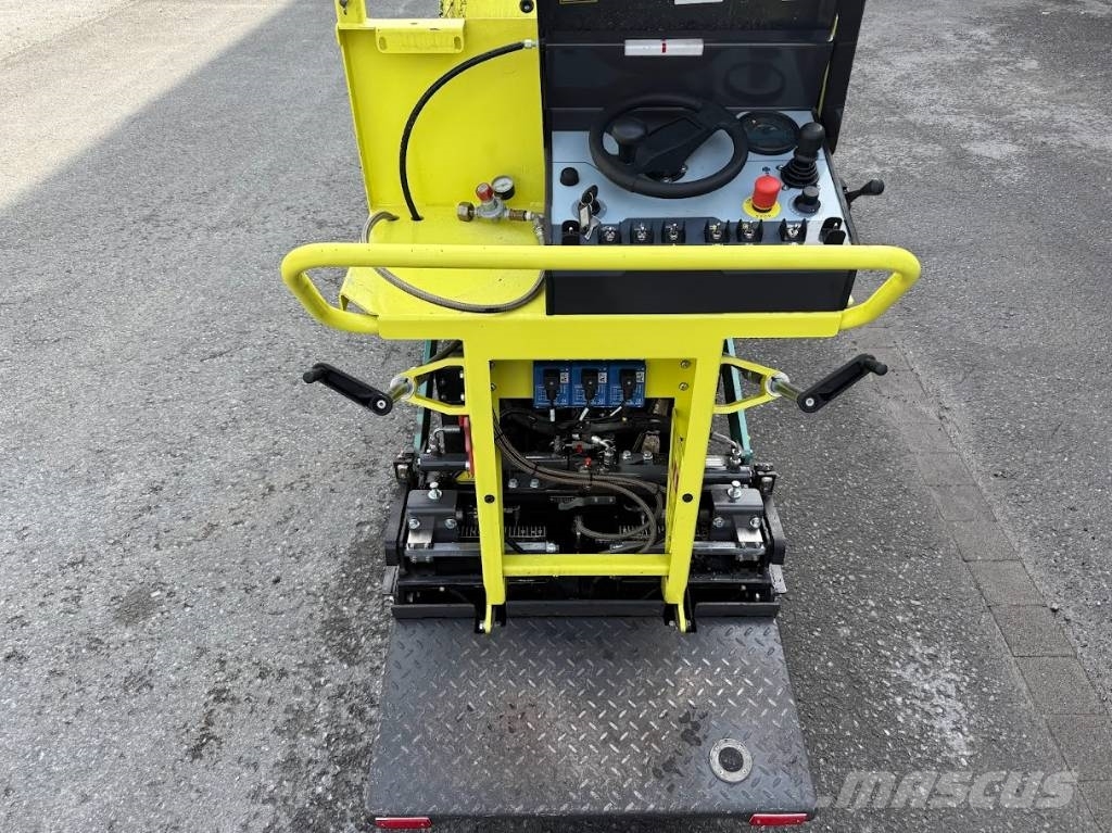 Ammann AFW 150-2 小型アスファルト機械