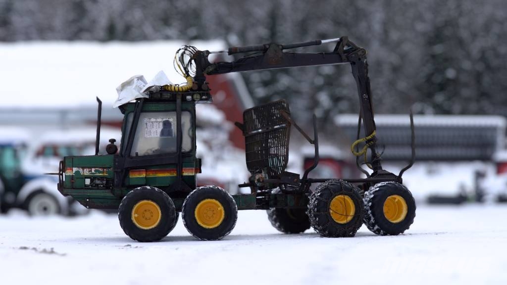 MINI BRUNETT FMG F678 / FXN579 Forwarder