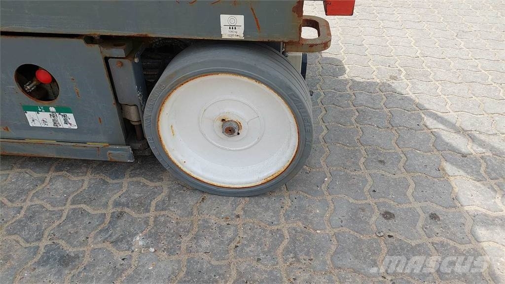 SkyJack SJIII4620 Elevadores de tesoura
