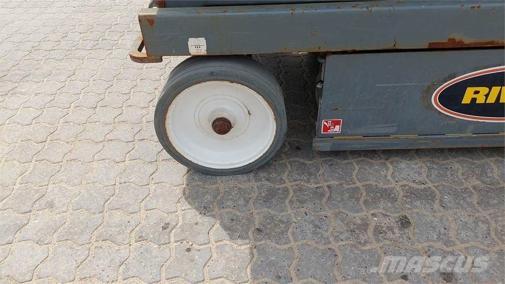 SkyJack SJIII4620 Elevadores de tesoura