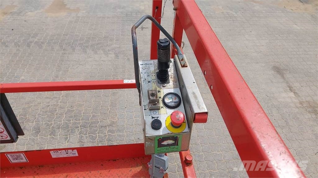 SkyJack SJIII4620 Elevadores de tesoura