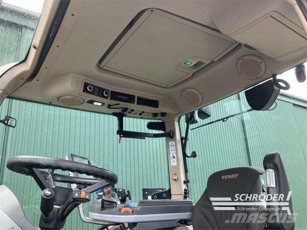 Fendt 724 S4 PROFI PLUS + STOLL FZ 60.1 Трактори