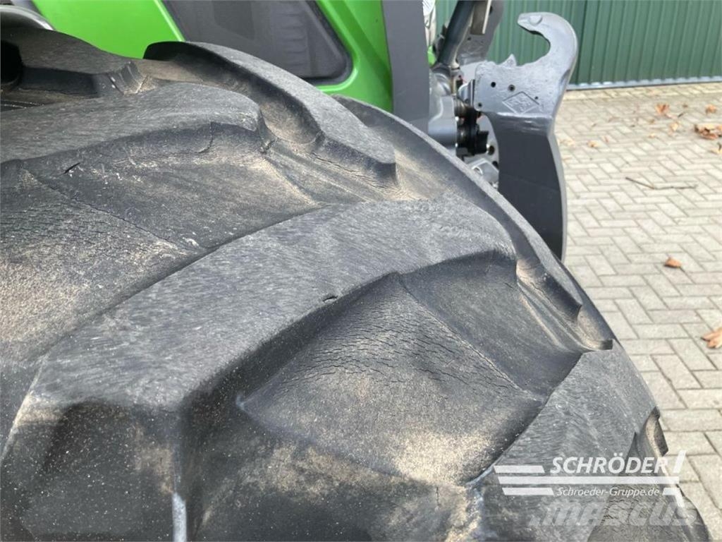 Fendt 724 S4 PROFI PLUS + STOLL FZ 60.1 Трактори