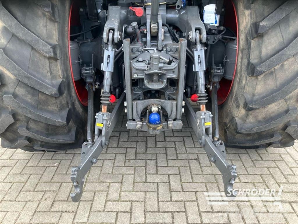 Fendt 724 S4 PROFI PLUS + STOLL FZ 60.1 Трактори