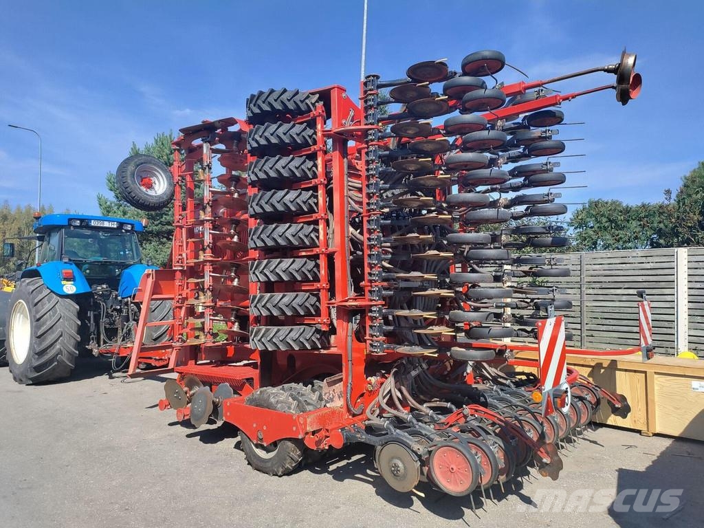 Horsch Pronto 8 DC مثاقيب مدمجة