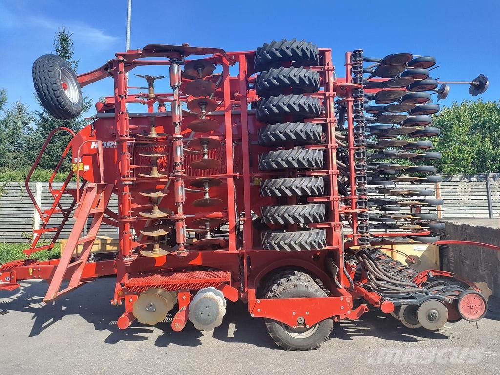 Horsch Pronto 8 DC مثاقيب مدمجة