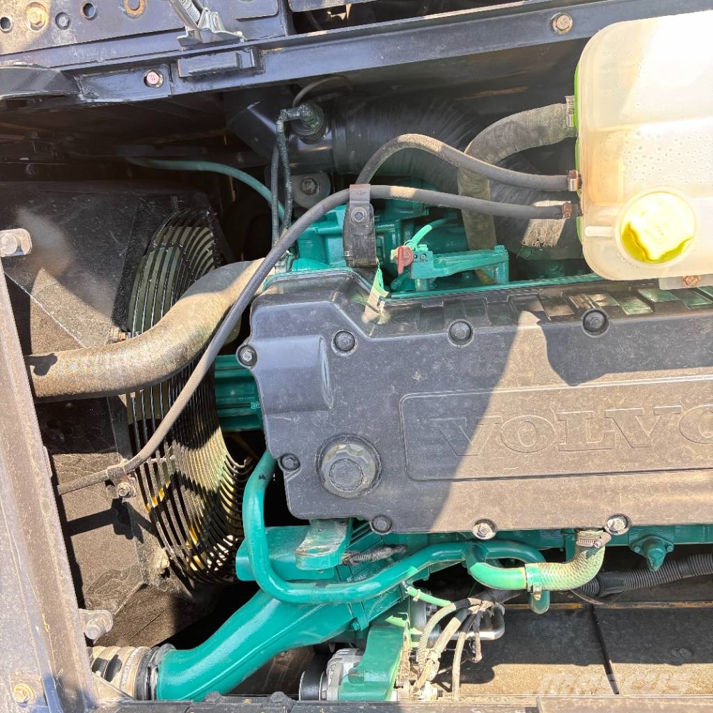 Volvo 380D Гусеничные экскаваторы