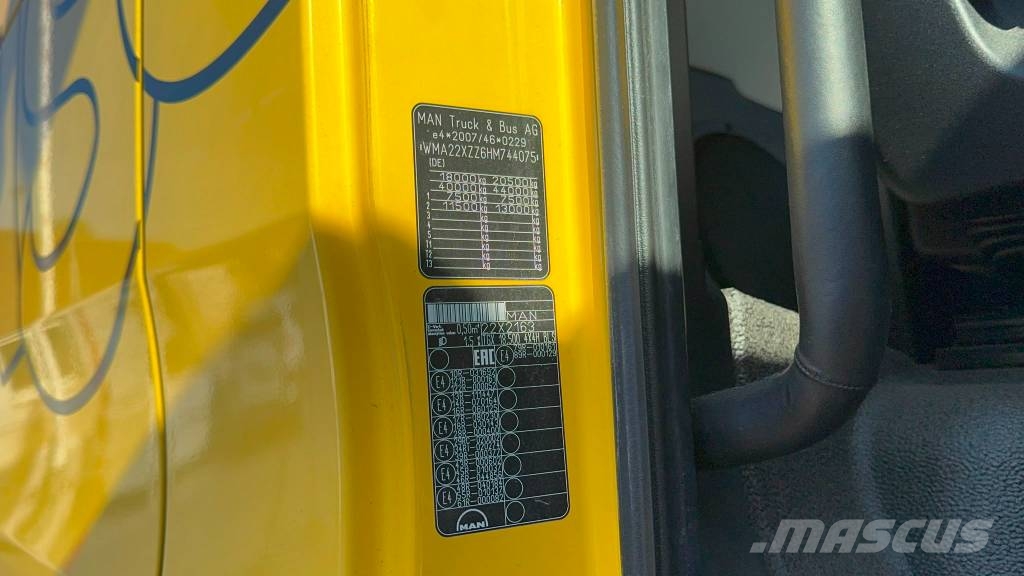 MAN TGX 18.500 4X4 tractor unit - retarder - tipp.hydr وحدات الجر