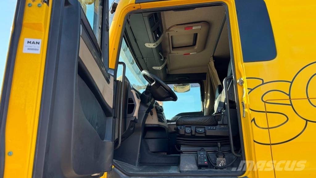 MAN TGX 18.500 4X4 tractor unit - retarder - tipp.hydr وحدات الجر