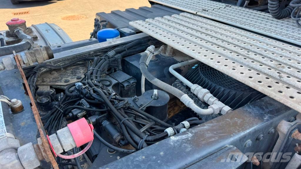 MAN TGX 18.500 4X4 tractor unit - retarder - tipp.hydr وحدات الجر