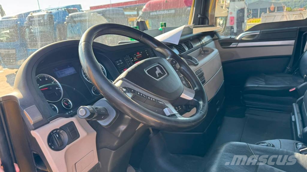 MAN TGX 18.500 4X4 tractor unit - retarder - tipp.hydr وحدات الجر