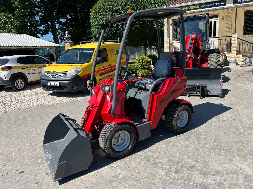 Sherpa 804 PRO Derékcsuklós Mini Rakodó Minilader