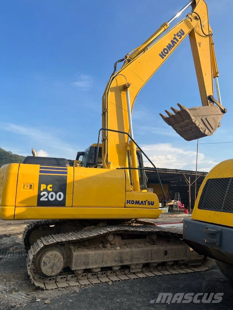 今週値下げ！Komatsu PC200 パワーショベル KOMATSU コマツ PC200-11 油圧ショベル ユンボ ワイドシュー 0.7