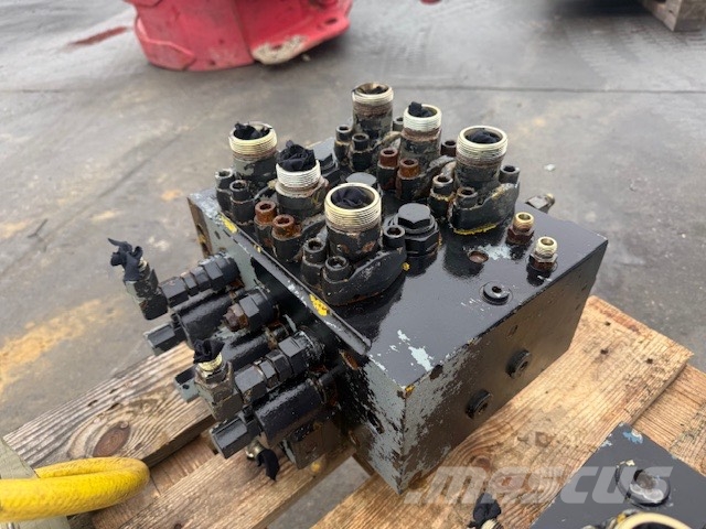 Wirth PB 50-15 USED HYDRAULIC VALVE+ JOYSTICK Drilling equipment accessories and spare parts