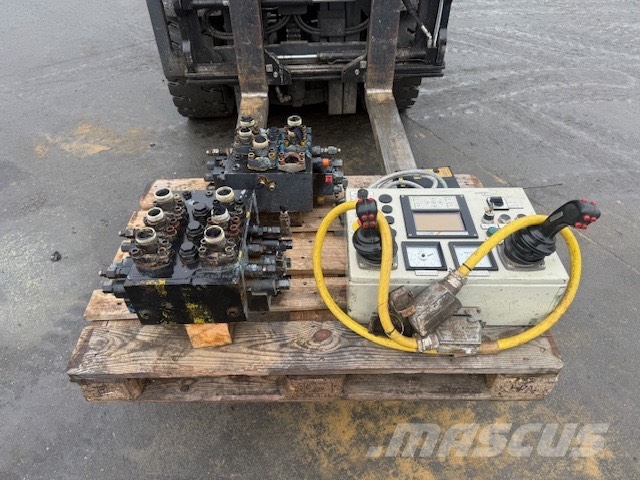 Wirth PB 50-15 USED HYDRAULIC VALVE+ JOYSTICK Drilling equipment accessories and spare parts