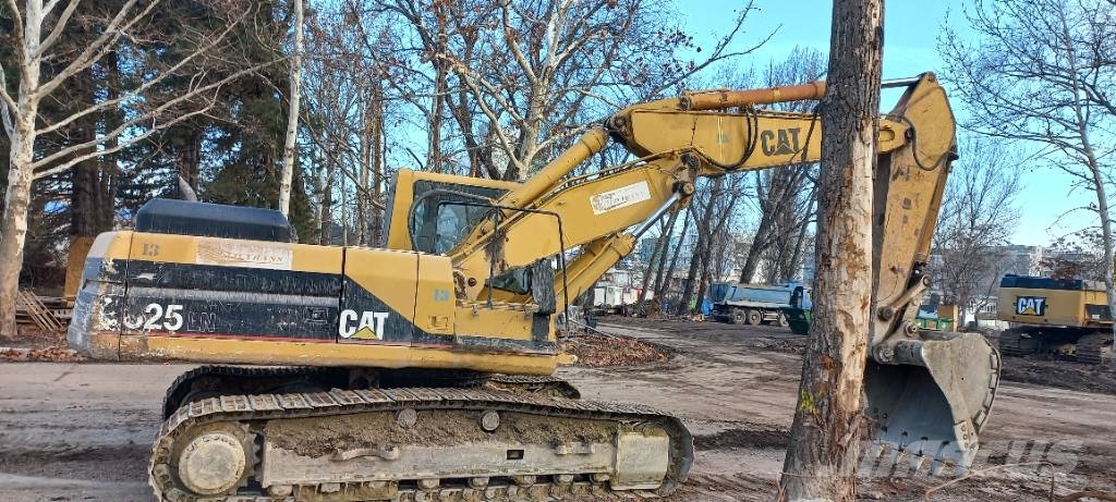 CAT 325 LN VA Lánctalpas kotrók