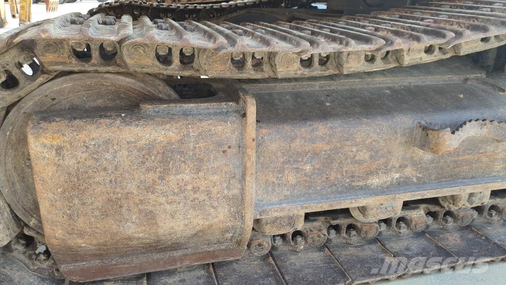 CAT 325 LN VA Lánctalpas kotrók