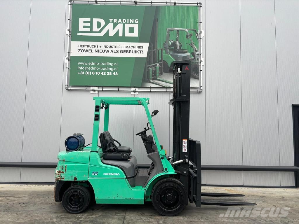 Mitsubishi FG35NT Heftruck LPG (dujiniai) krautuvai