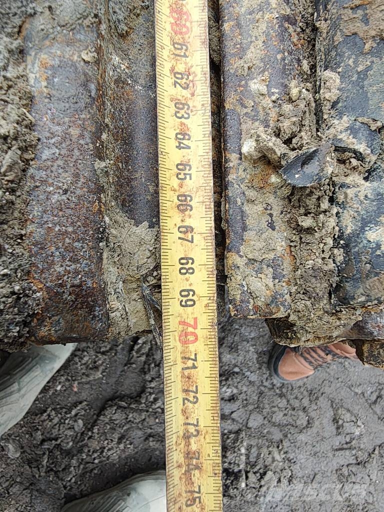 JCB JS 220 LC + T4F 大型油圧ショベル12t以上（パワーショベル・ユンボ）
