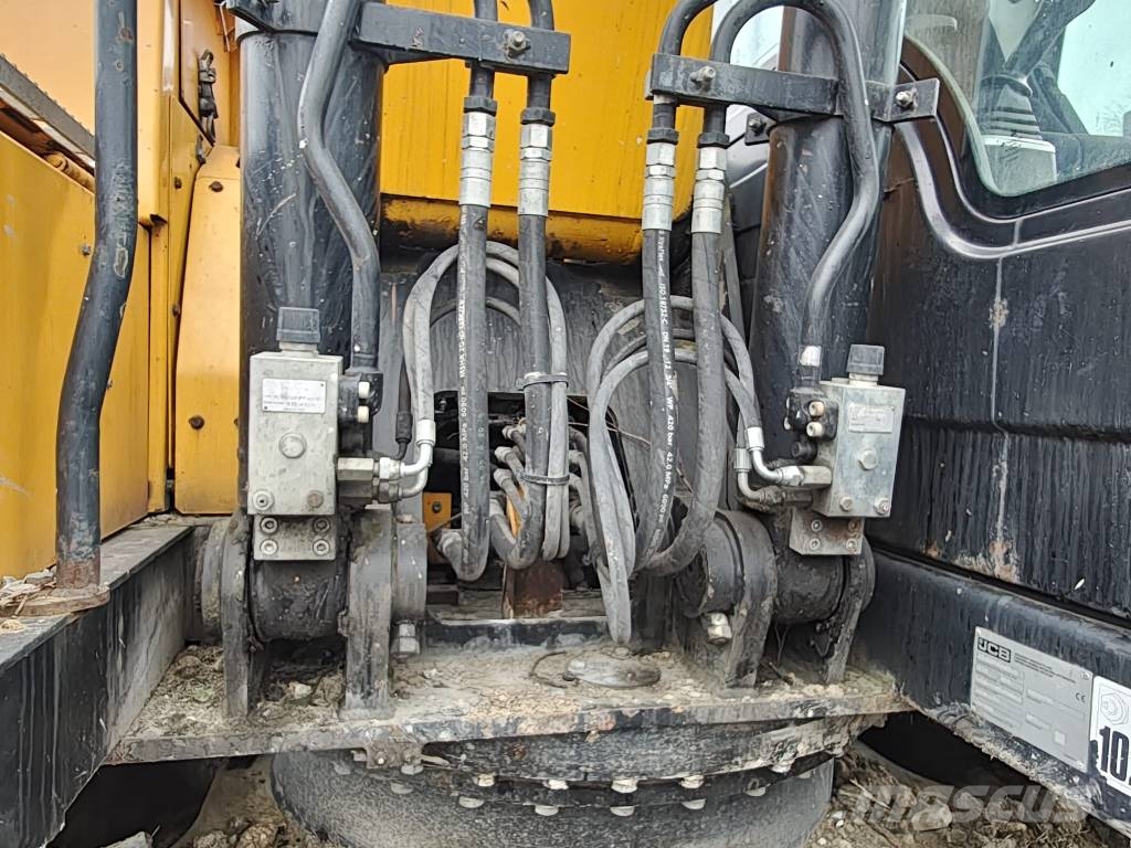 JCB JS 220 LC + T4F 大型油圧ショベル12t以上（パワーショベル・ユンボ）