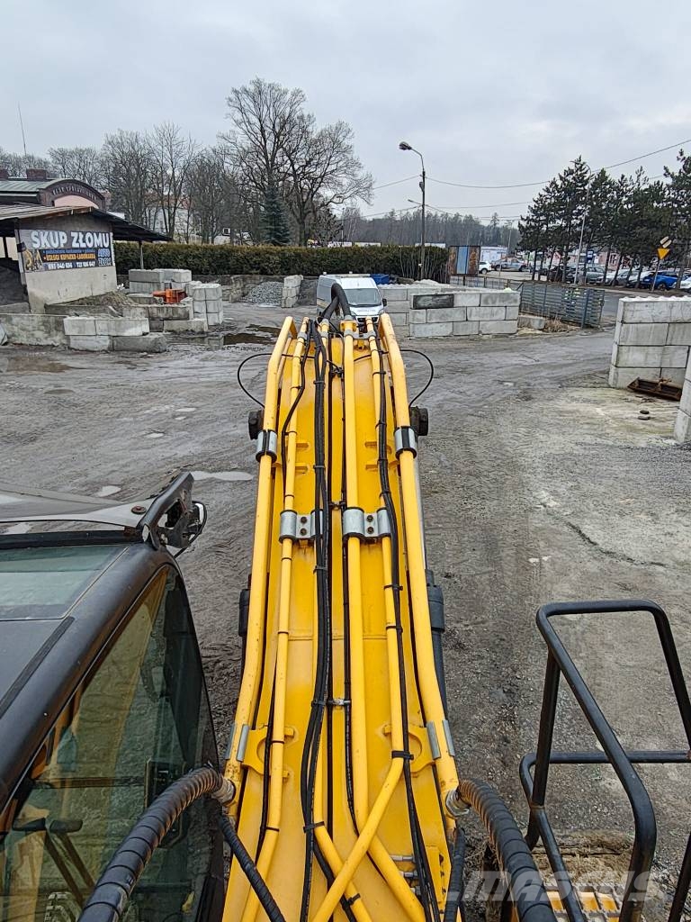JCB JS 220 LC + T4F 大型油圧ショベル12t以上（パワーショベル・ユンボ）