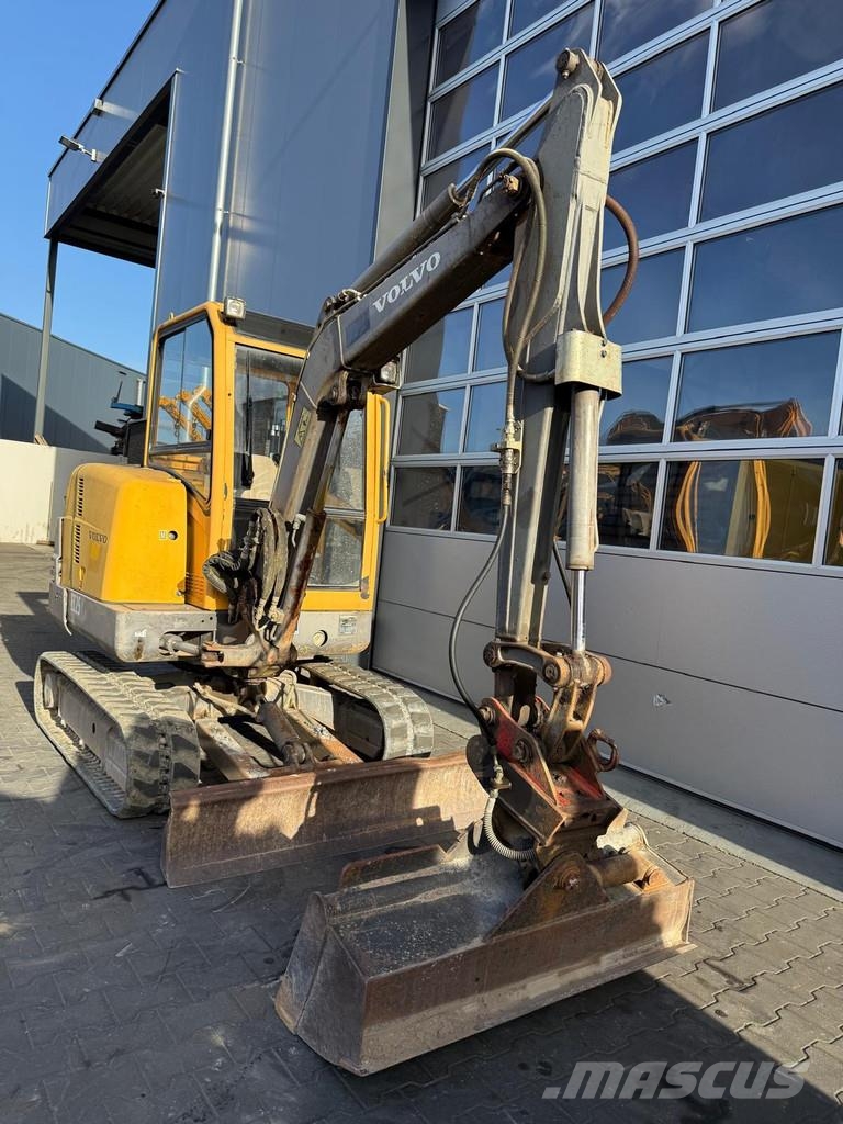 Volvo EC25 Mini excavators < 7t (Mini diggers)