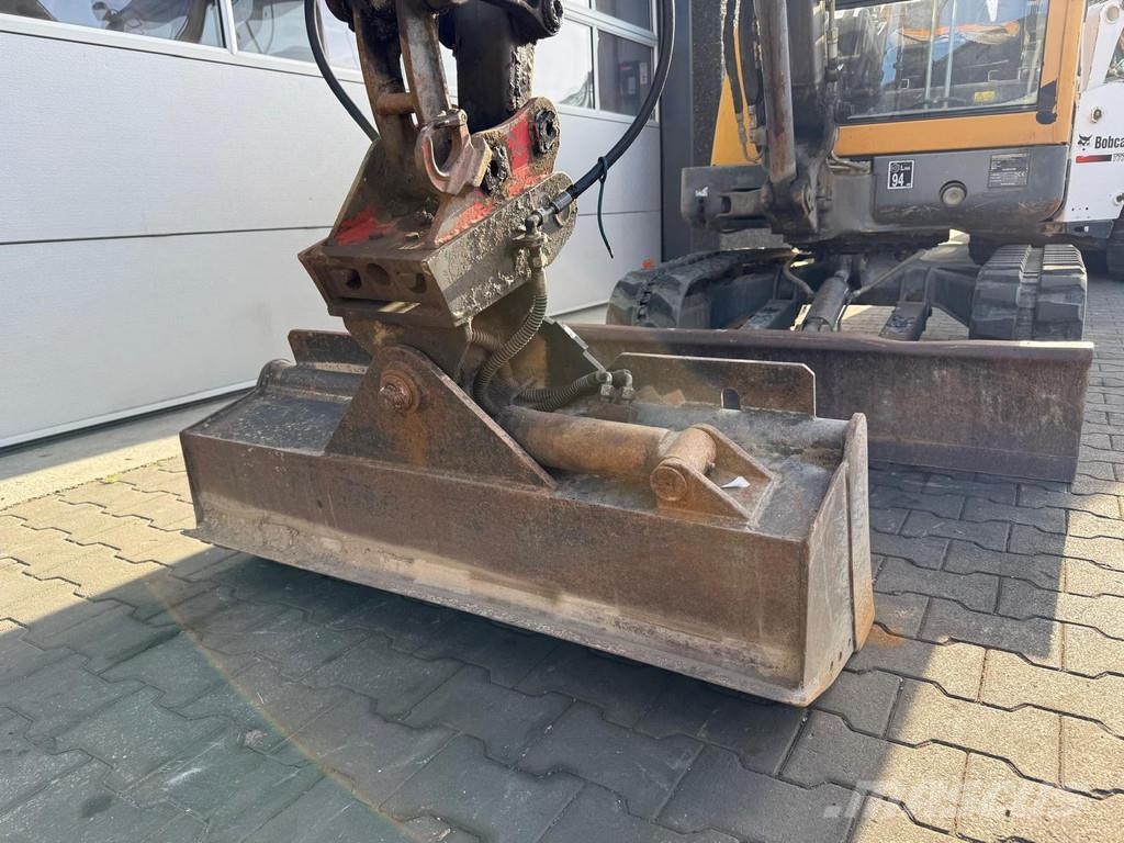 Volvo EC25 Mini excavators < 7t (Mini diggers)