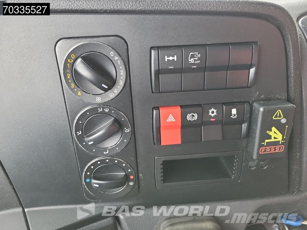 Mercedes-Benz Atego 1623 4X2 16tonner FASSI F135.2.22 E Crane Kr Platte bakwagens