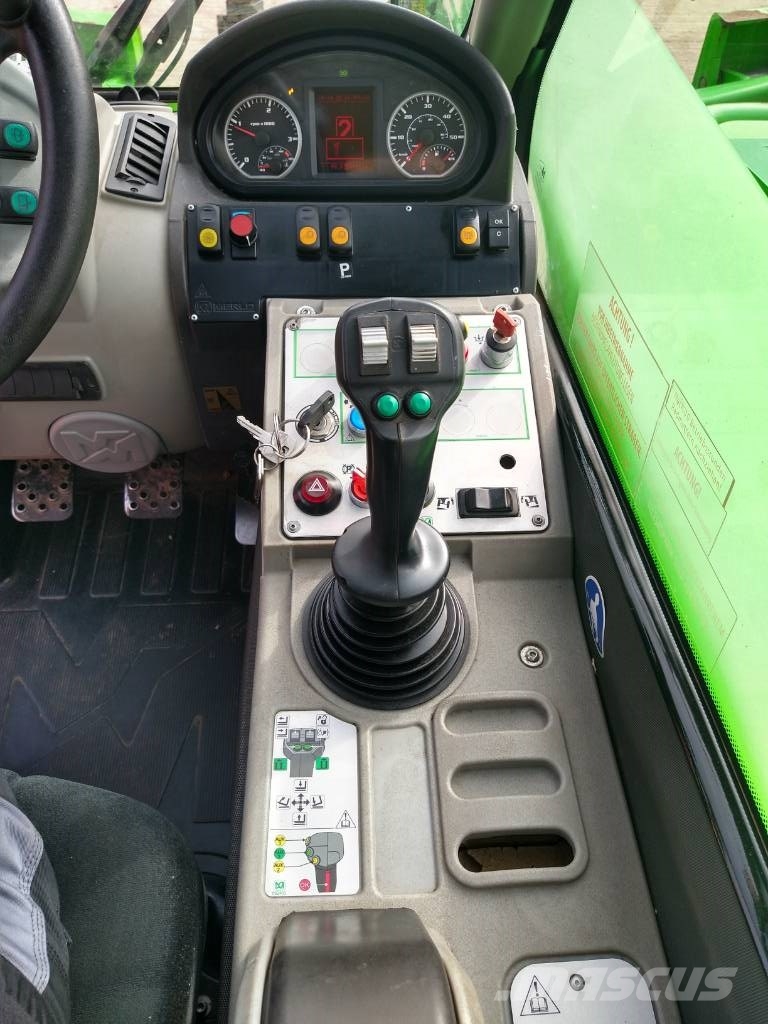 Merlo P38.13 (572) Teleskopiskie manipulatori