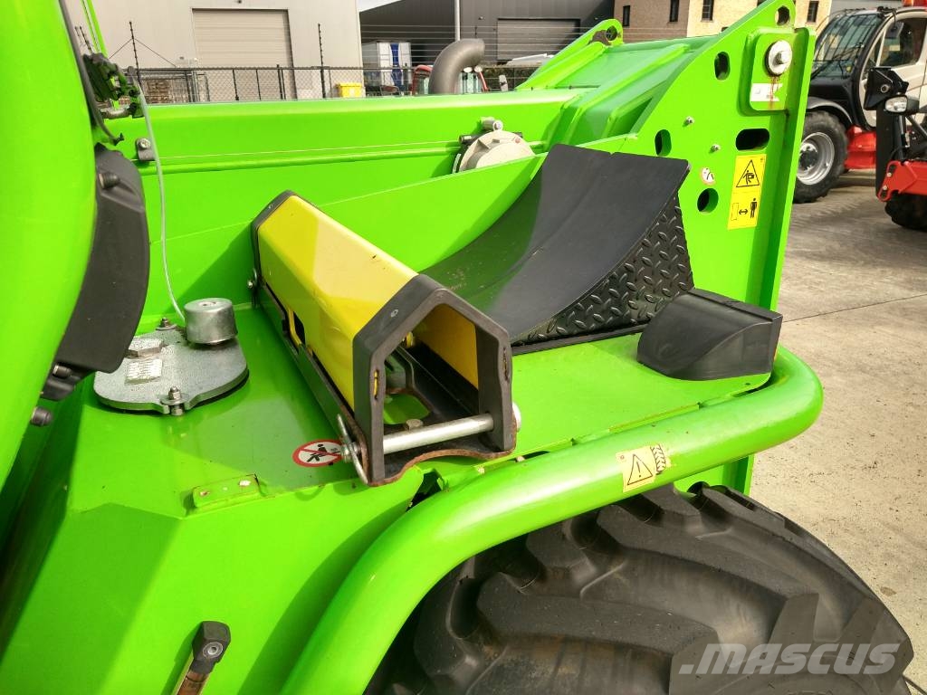 Merlo P38.13 (572) Teleskopiskie manipulatori