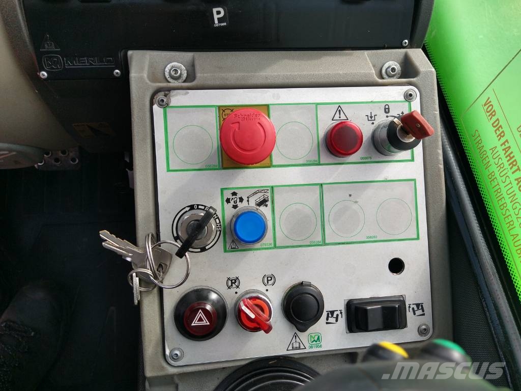 Merlo P38.13 (572) Teleskopiskie manipulatori