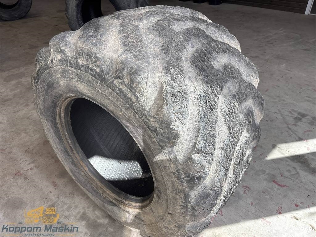 Nokian Fkf2 800/40x26,5 Used/Beg Reifen