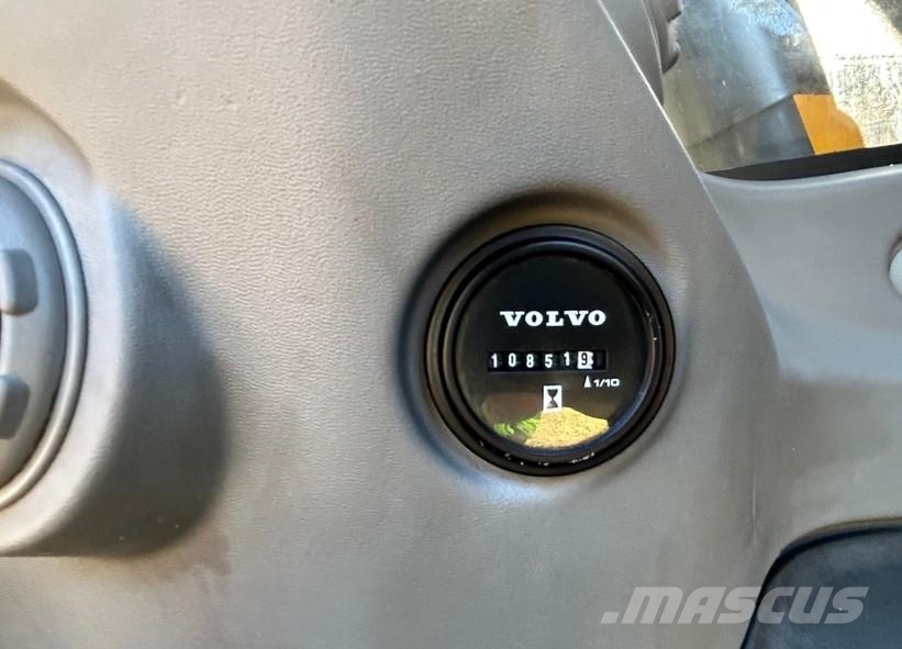 Volvo ECR355EL Telakaivukoneet