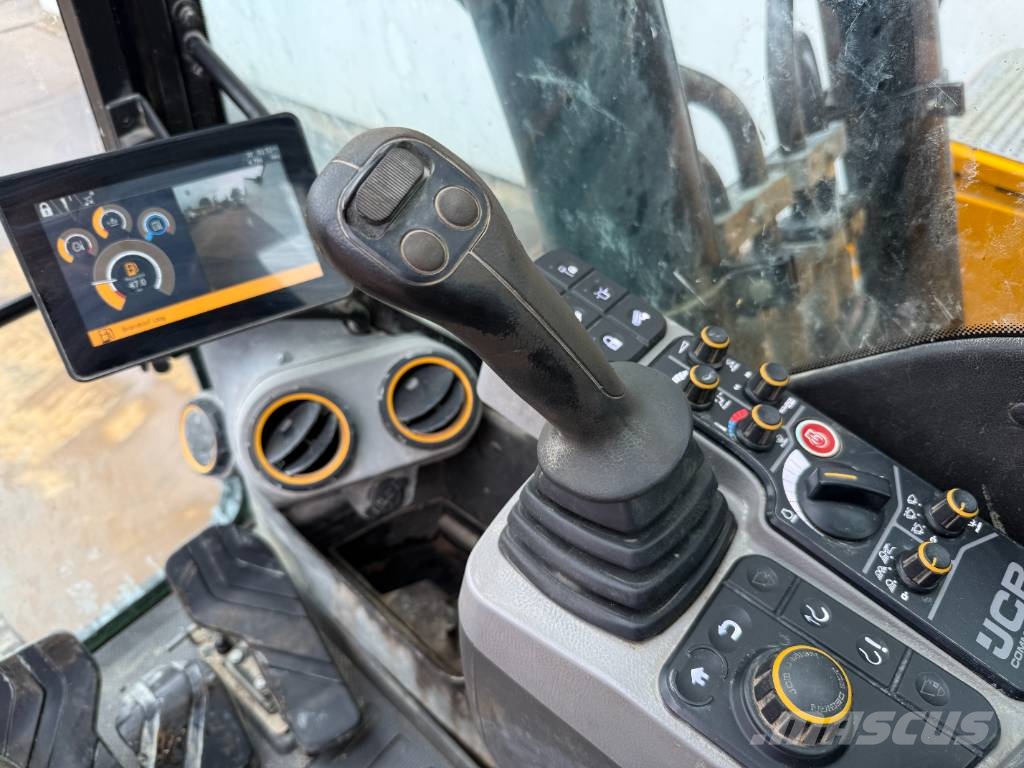 JCB 220X-LC - Quick Coupler / Automatic Greasing Excavadoras sobre orugas